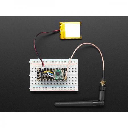 디바이스마트,MCU보드/전자키트 > 통신/네트워크 > RF/LoRa,Adafruit,Adafruit LoRa Radio FeatherWing - RFM95W 433 MHz - RadioFruit [ada-3232],adafruit Feather 호환, Featherwing 시리즈 / RFM95 @ 433 MHz 버전 - Europe ITU 1 license-free ISM / SX127x LoRa® 기반(SPI 통신) / Feather ESP8266, Teensy 3 Feather, Feather 32u4 and Feather M0 series 호환 확인 완료 / 51.0mm x 22.8mm x 3.8mm