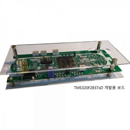 디바이스마트,MCU보드/전자키트 > 프로세서/개발보드 > DSP,(주)케이 벨,DSP Board with TMS320F2837XD ( KB2837XD ),신호발생기, Equalizer, ANC, Filter-Design, 아날로그 센서 출력 등 C언어로 디지털 처리되도록 설계한 DSP 개발 보드